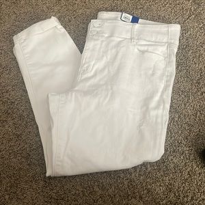 NWT - White Ankle Jeans with Tummy Control